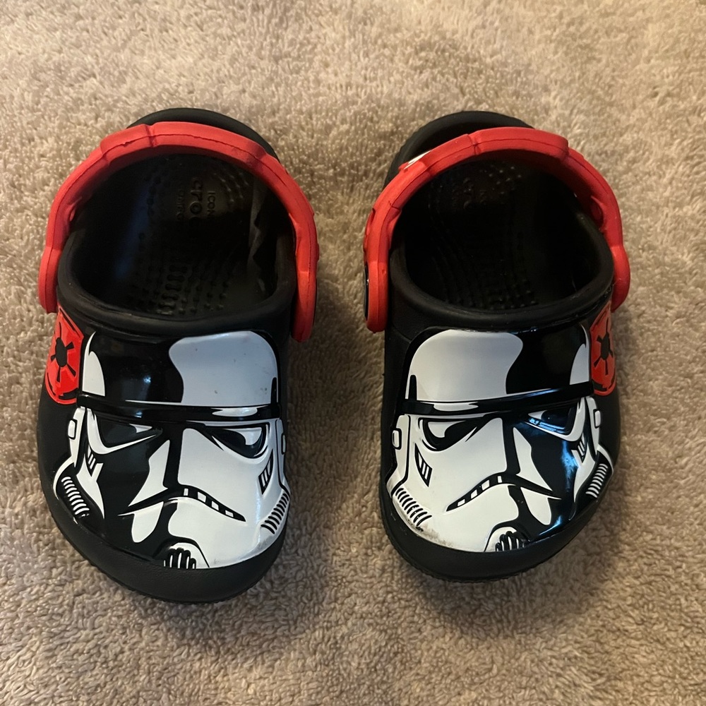 Star Wars crocs in infant/toddler size 4